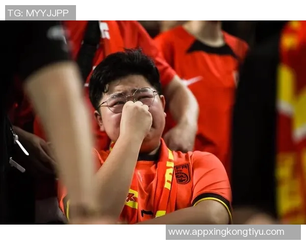 弗拉格感受球迷热情期待继续展现精彩表现回馈支持