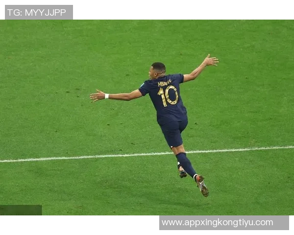 姆巴佩本赛季再现惊艳世界波仿佛复制粘贴引发球迷热议 姆巴佩本赛季再现惊艳世界波仿佛复制粘贴引发球迷热议