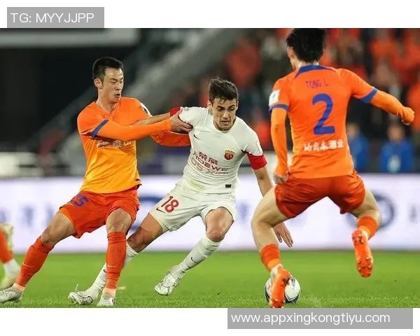 2025年亚冠精英联赛第六轮柔佛DT与上海海港战成平局 2025年亚冠精英联赛第六轮柔佛DT与上海海港战成平局