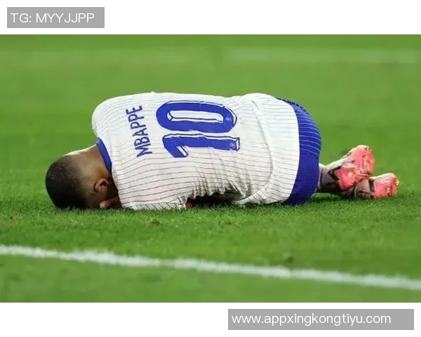 姆巴佩缺阵法国队面临队长与进攻体系重建的挑战与压力